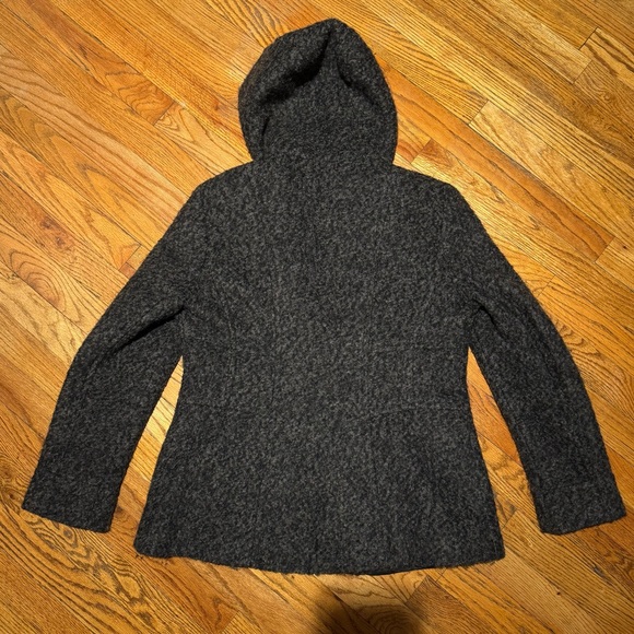 Women's Charcoal Gray Bouclé Classic Chic Jackie O Hooded Sport Coat - Picture 7 of 7